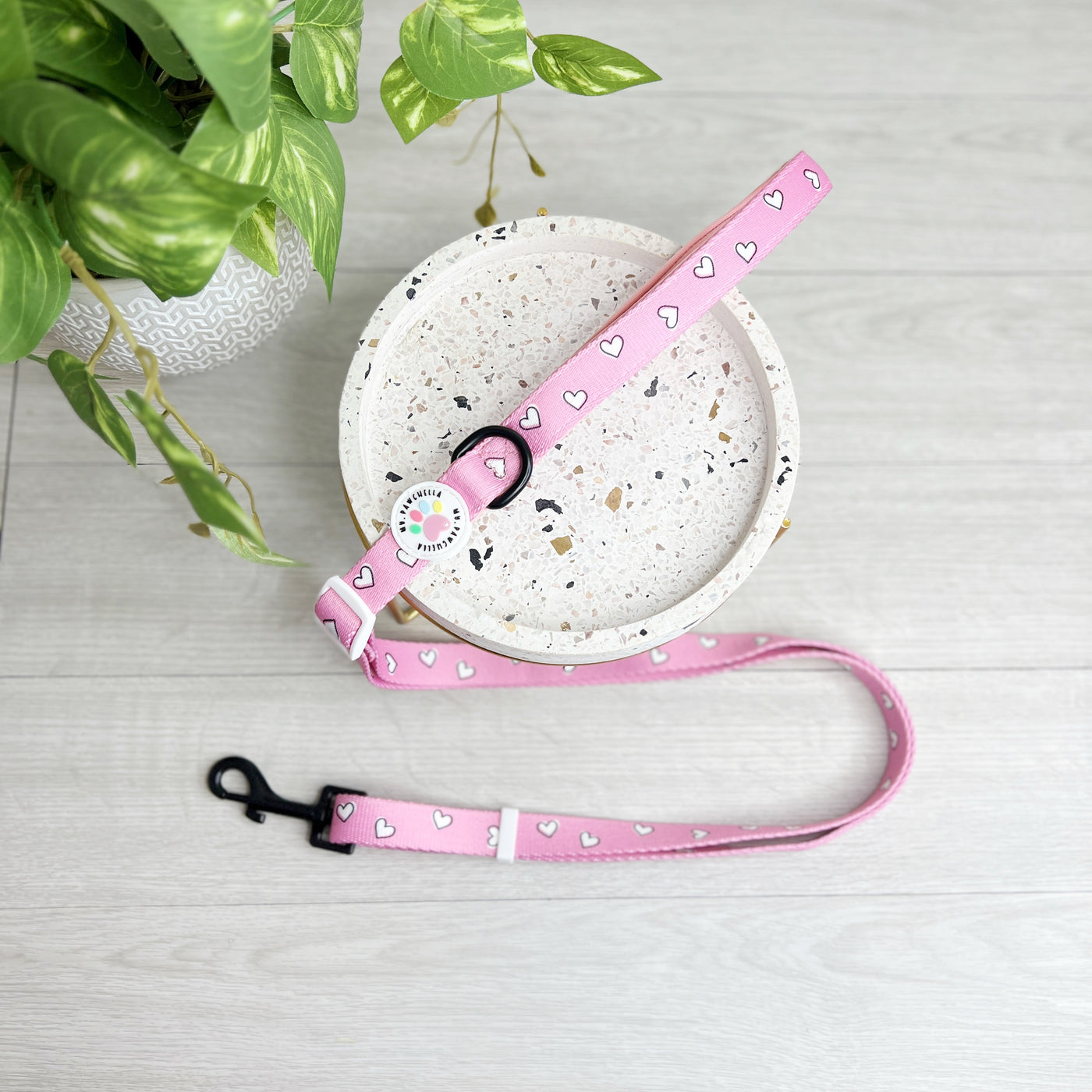 Heart of Pink - Adjustable fabric lead