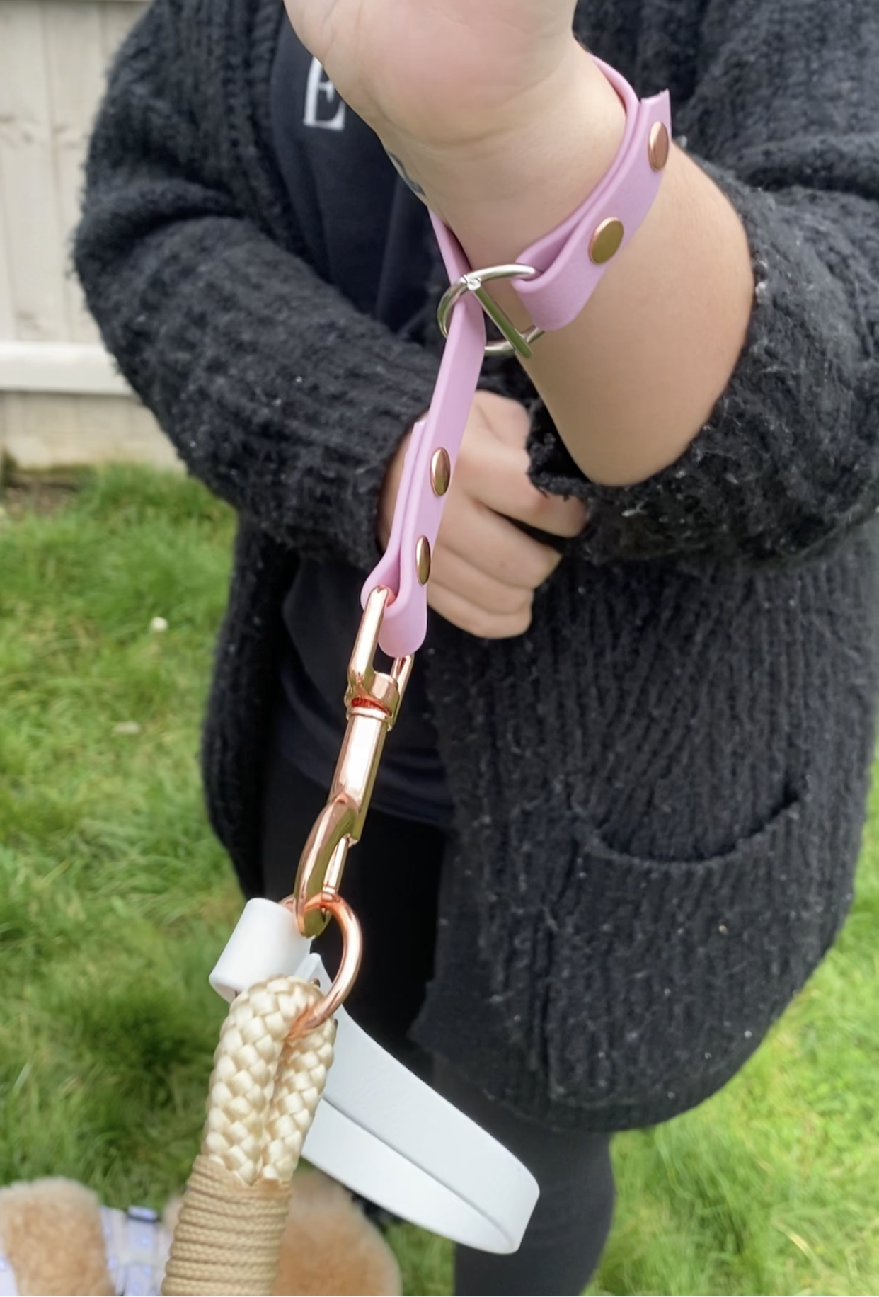 Anti theft wrist strap (6471107575977)